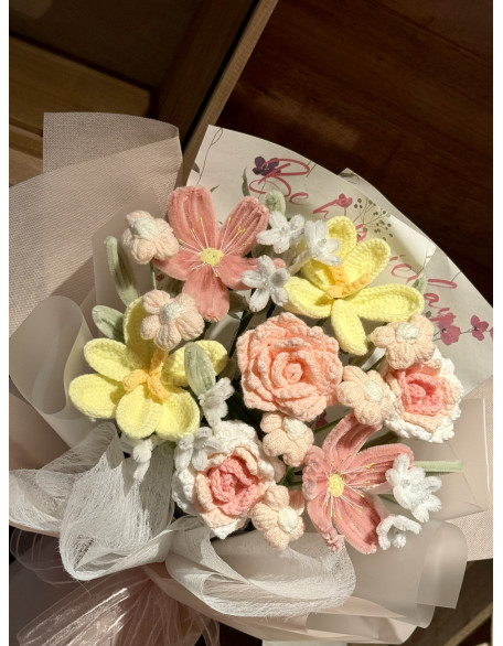 温暖黄粉花束